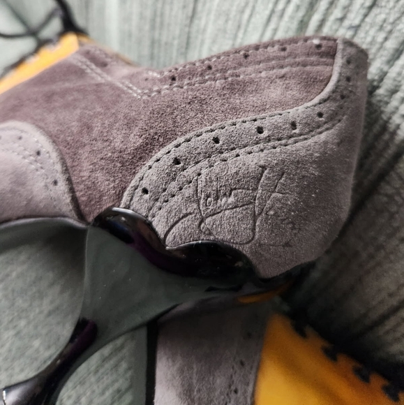 John Fluevog Mansfield Heels - Picture 6 of 8